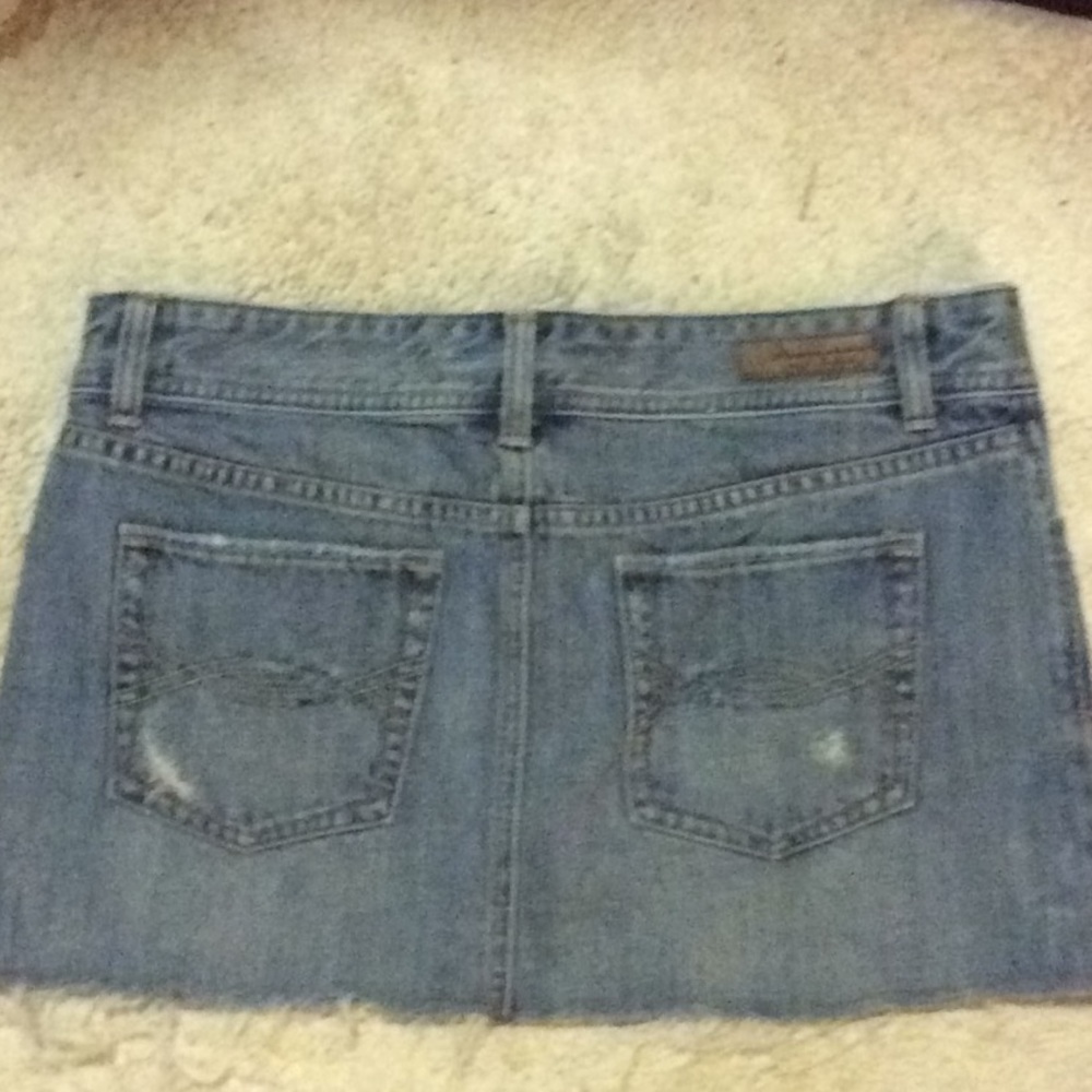 Abercrombie and Fitch mini skirt size 30.